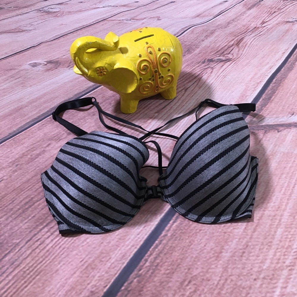 Victoria’s Secret Uplift Semi Demi Bra
